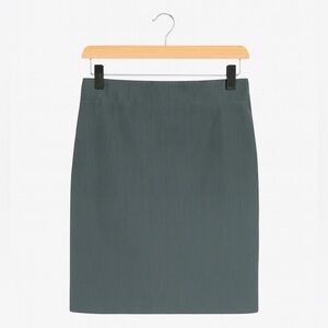 J. Crew “The Pencil Skirt” size 2 green, mid-length corduroy skirt.  #workwear